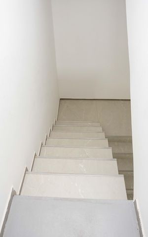 Apartamento para alugar com 55m², 1 quarto e sem vagaEscada