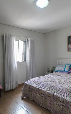 Casa à venda com 150m², 4 quartos e 2 vagas