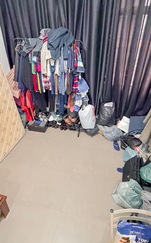 Studio à venda com 28m², 1 quarto e sem vaga Studio à venda com 28m², 1 quarto e sem vagaSala e Quarto