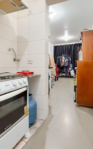 Studio à venda com 28m², 1 quarto e sem vaga Studio à venda com 28m², 1 quarto e sem vagaCozinha