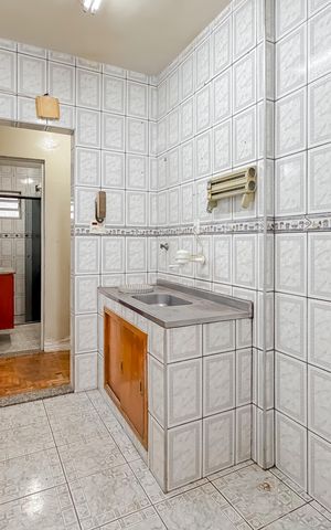 Apartamento à venda com 35m², 1 quarto e 3 vagas Apartamento à venda com 35m², 1 quarto e 3 vagasCozinha