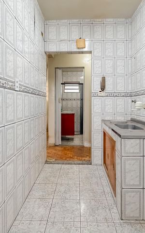 Apartamento à venda com 35m², 1 quarto e 3 vagas Apartamento à venda com 35m², 1 quarto e 3 vagasCozinha