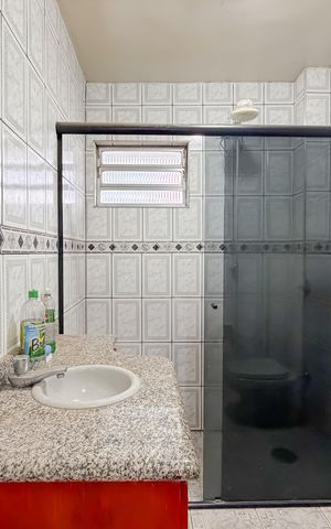 Apartamento à venda com 35m², 1 quarto e 3 vagas Apartamento à venda com 35m², 1 quarto e 3 vagasBanheiro