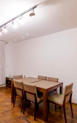 Casa à venda com 185m², 3 quartos e 2 vagas Casa à venda com 185m², 3 quartos e 2 vagasSala