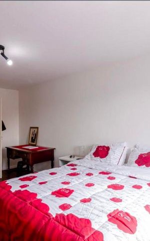 Casa à venda com 185m², 3 quartos e 2 vagas Casa à venda com 185m², 3 quartos e 2 vagasQuarto