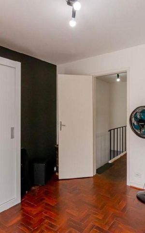 Casa à venda com 185m², 3 quartos e 2 vagas Casa à venda com 185m², 3 quartos e 2 vagasQuarto