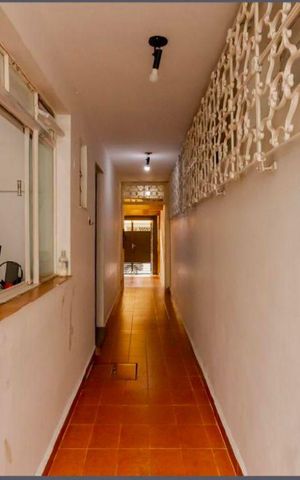 Casa à venda com 185m², 3 quartos e 2 vagas Casa à venda com 185m², 3 quartos e 2 vagasCorredor