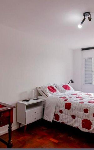 Casa à venda com 185m², 3 quartos e 2 vagas Casa à venda com 185m², 3 quartos e 2 vagasQuarto