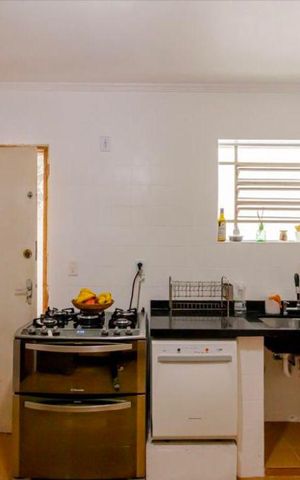 Casa à venda com 185m², 3 quartos e 2 vagas Casa à venda com 185m², 3 quartos e 2 vagasCozinha