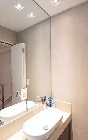Casa à venda com 128m², 3 quartos e 2 vagas Casa à venda com 128m², 3 quartos e 2 vagasBanheiro Social