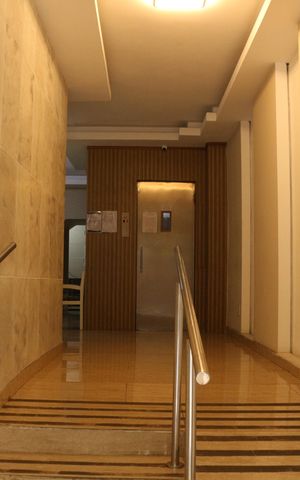 Apartamento à venda com 170m², 2 quartos e sem vagaFachada e portaria