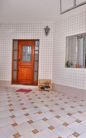Casa à venda com 134m², 3 quartos e 2 vagas Casa à venda com 134m², 3 quartos e 2 vagasGaragem
