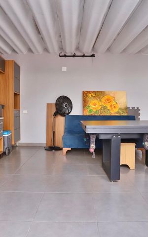 Casa à venda com 134m², 3 quartos e 2 vagas Casa à venda com 134m², 3 quartos e 2 vagasSalão de Festas