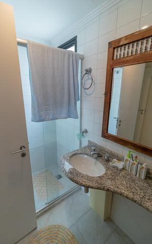 Apartamento à venda com 84m², 3 quartos e 2 vagas Apartamento à venda com 84m², 3 quartos e 2 vagasBanheiro da Suíte