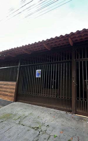 Casa para alugar com 276m², 3 quartos e 2 vagas
