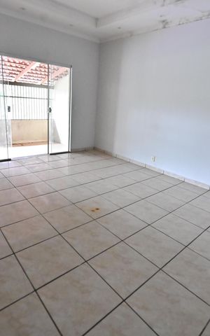 Casa para alugar com 276m², 3 quartos e 2 vagas