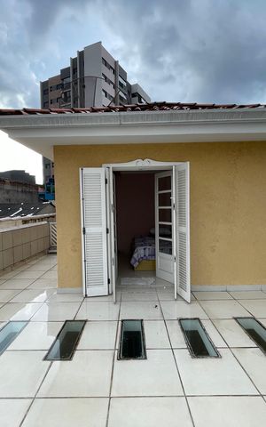 Casa à venda com 250m², 4 quartos e 2 vagas Casa à venda com 250m², 4 quartos e 2 vagasVaranda do Quarto 1