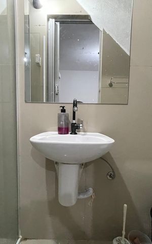 Casa à venda com 250m², 4 quartos e 2 vagas Casa à venda com 250m², 4 quartos e 2 vagasBanheiro 5