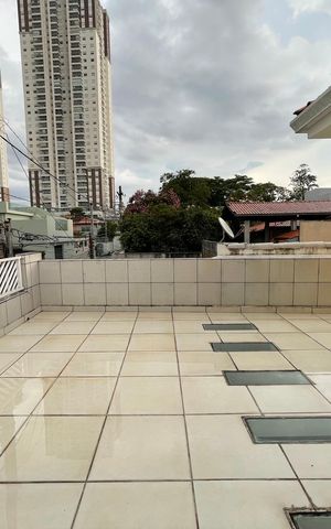 Casa à venda com 250m², 4 quartos e 2 vagas Casa à venda com 250m², 4 quartos e 2 vagasVaranda do Quarto 1