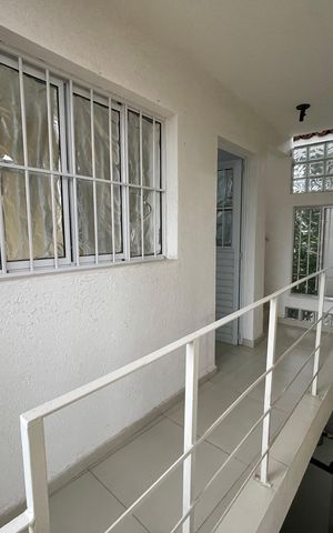 Casa à venda com 250m², 4 quartos e 2 vagas Casa à venda com 250m², 4 quartos e 2 vagasEdicula
