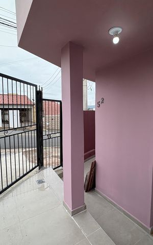 Casa à venda com 161m², 3 quartos e 1 vagaPlaquinha instalada COD EXRW-408