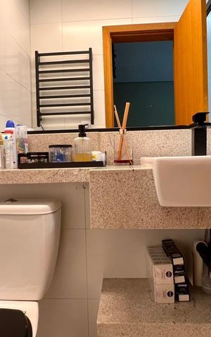 Apartamento à venda com 163m², 2 quartos e 2 vagasbanho