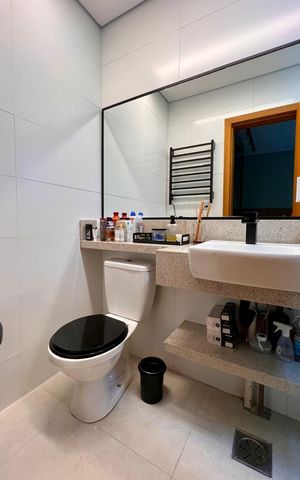 Apartamento à venda com 163m², 2 quartos e 2 vagasbanho