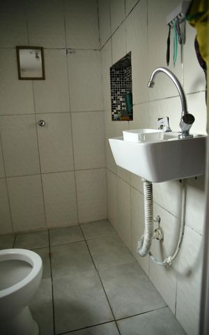 Casa à venda com 185m², 3 quartos e 1 vagaCasa 1 -Suíte Banheiro 