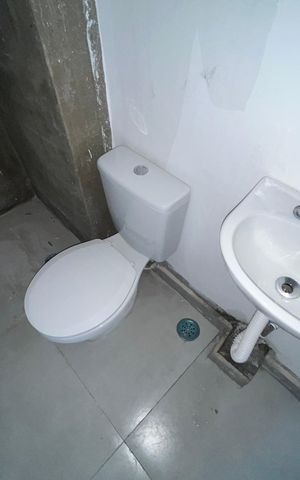Apartamento à venda com 53m², 2 quartos e 2 vagas Apartamento à venda com 53m², 2 quartos e 2 vagasBanheiro