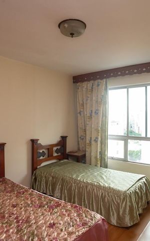 Apartamento à venda com 163m², 3 quartos e 2 vagas Apartamento à venda com 163m², 3 quartos e 2 vagasQuarto 2