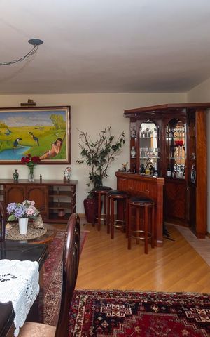 Apartamento à venda com 163m², 3 quartos e 2 vagas Apartamento à venda com 163m², 3 quartos e 2 vagasSala