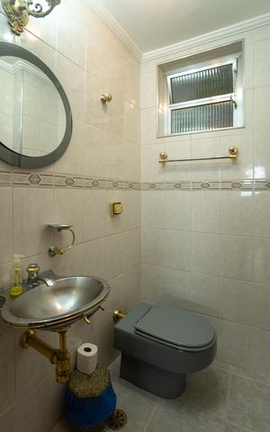 Apartamento à venda com 163m², 3 quartos e 2 vagas Apartamento à venda com 163m², 3 quartos e 2 vagasLavabo