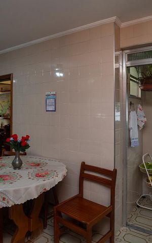 Apartamento à venda com 163m², 3 quartos e 2 vagas Apartamento à venda com 163m², 3 quartos e 2 vagasCozinha
