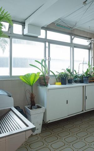 Apartamento à venda com 163m², 3 quartos e 2 vagas Apartamento à venda com 163m², 3 quartos e 2 vagasÁrea de Serviço