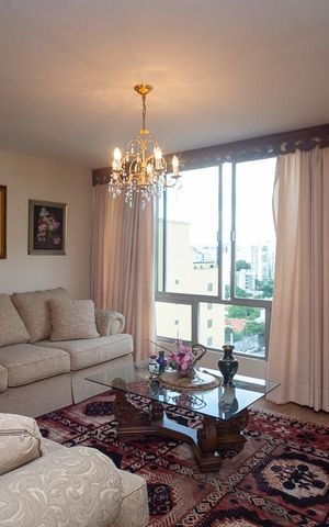Apartamento à venda com 163m², 3 quartos e 2 vagas Apartamento à venda com 163m², 3 quartos e 2 vagasSala