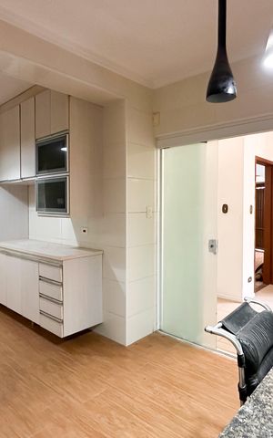 Casa à venda com 350m², 4 quartos e 4 vagasCopa