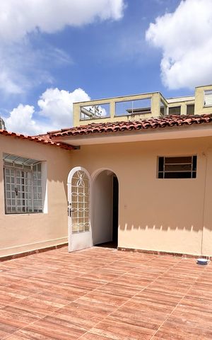 Casa à venda com 350m², 4 quartos e 4 vagasVaranda da Suíte 