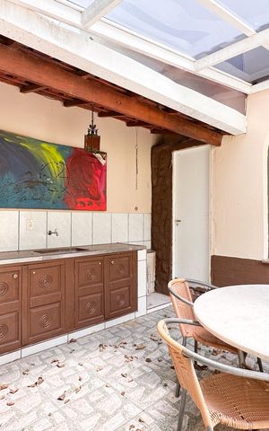 Casa à venda com 350m², 4 quartos e 4 vagasQuintal