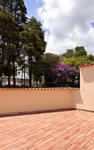 Casa à venda com 350m², 4 quartos e 4 vagasVaranda da Suíte 