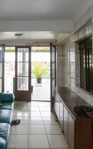 Casa à venda com 253m², 3 quartos e 2 vagasÁrea comum