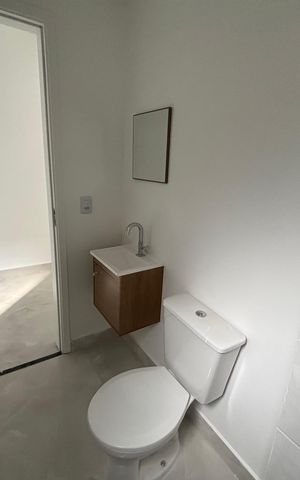 Apartamento para alugar com 37m², 2 quartos e sem vaga Apartamento para alugar com 37m², 2 quartos e sem vagaBanheiro social