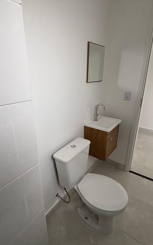 Apartamento para alugar com 37m², 2 quartos e sem vaga Apartamento para alugar com 37m², 2 quartos e sem vagaBanheiro social