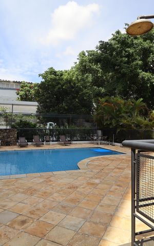 Apartamento para alugar com 70m², 2 quartos e 2 vagasÁrea comum - Piscina