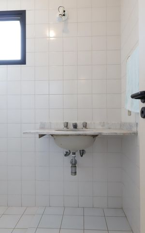 Apartamento para alugar com 70m², 2 quartos e 2 vagasBanheiro da Suíte