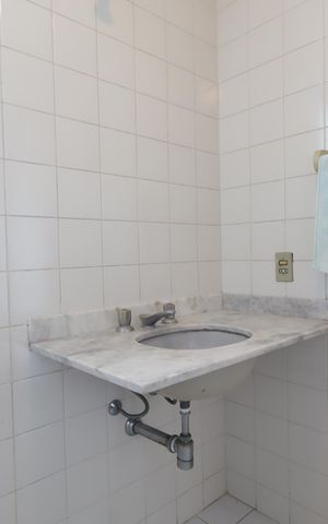 Apartamento para alugar com 70m², 2 quartos e 2 vagasBanheiro da Suíte