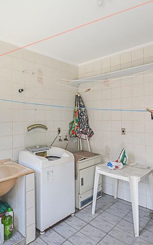 Casa à venda com 260m², 3 quartos e 2 vagasÁrea de Serviço