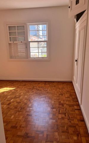 Apartamento para alugar com 138m², 6 quartos e 6 vagas