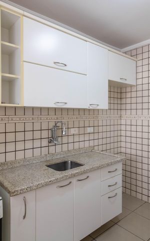 Apartamento à venda com 55m², 2 quartos e 1 vaga Apartamento à venda com 55m², 2 quartos e 1 vagaCozinha