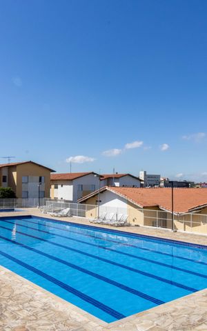 Apartamento à venda com 55m², 2 quartos e 1 vagaArea Comum - Piscina