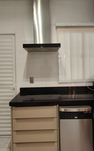 Casa à venda com 230m², 3 quartos e 2 vagas Casa à venda com 230m², 3 quartos e 2 vagasCozinha